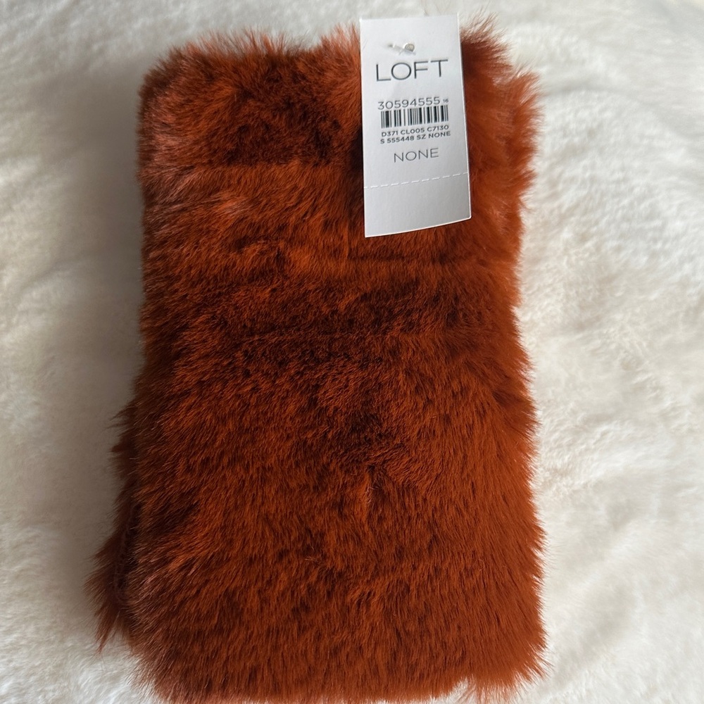 LOFT Faux Fur mittens in Warm Brown - Picture 1 of 5